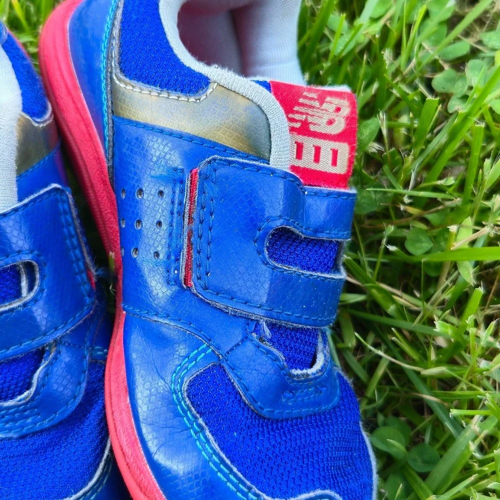 New Balance 111 Baby Night Sky & Brick Red Hook And Loop Sneaker Size‎ 9 c
